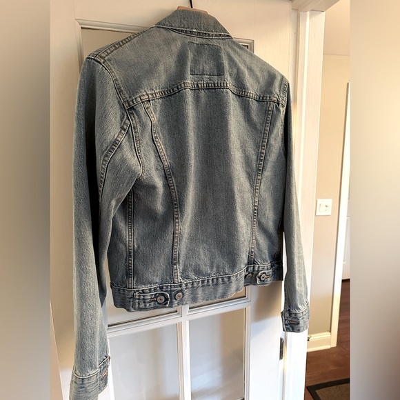 2005 Levi’s Premium trucker jacket. LOWEST PRICE. - Picture 3 of 6